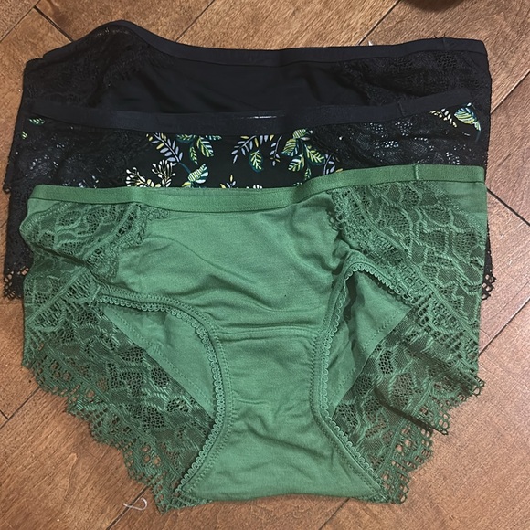 NWT Soma Embraceable Hipster Panty with Enchanting Lace 5 Pack - Picture 4 of 4